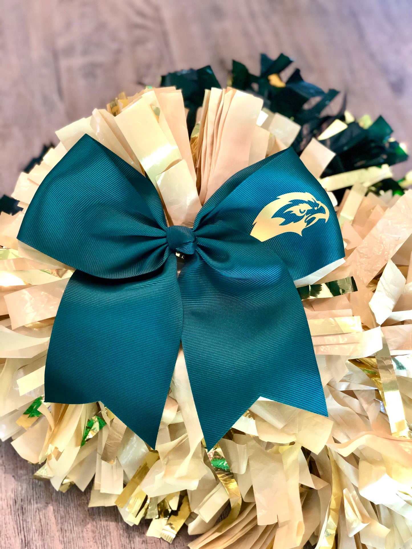 Ben Lippen Metallic Gold Cheer Uniform Bow
